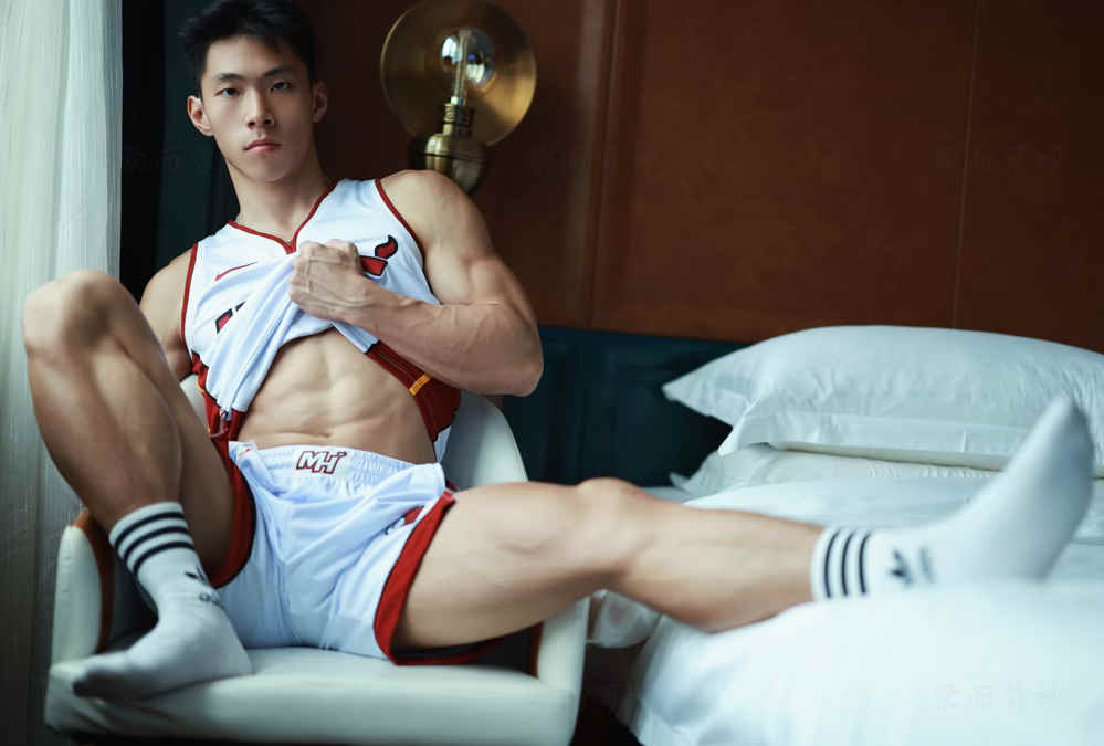 蒙面男神卢梓杰