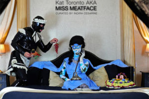 艺术家Kat Toronto -“miss Meatface”肉脸小姐 表演摄影作品展